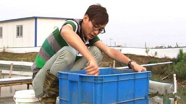 90后大學(xué)生兒子張鍵：創(chuàng)業(yè)2年賺500萬，扛起父親車禍時(shí)留下的巨債