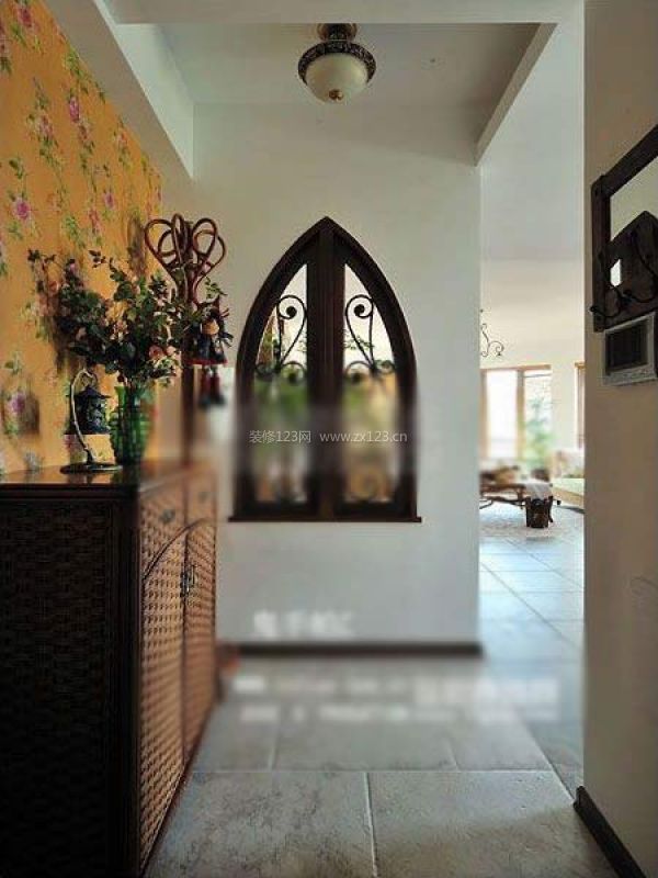 真省錢！簡約裝修打造大方玄關(guān)