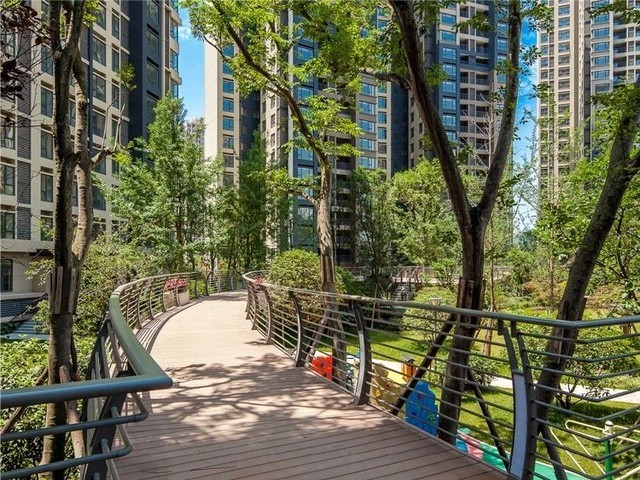 川發(fā)天府上城實(shí)景照 川發(fā)天府上城實(shí)景照