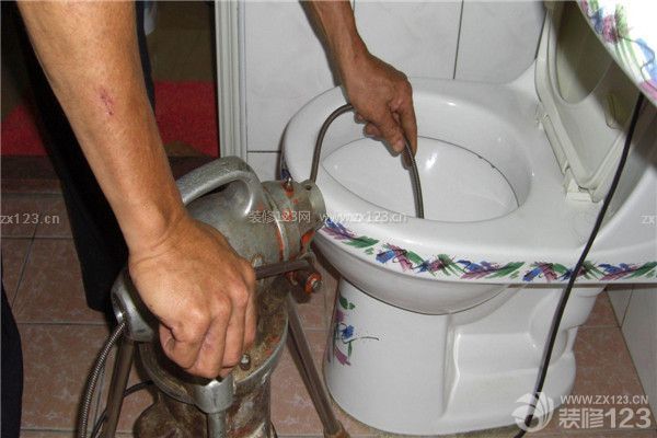 如何解決下水道堵塞